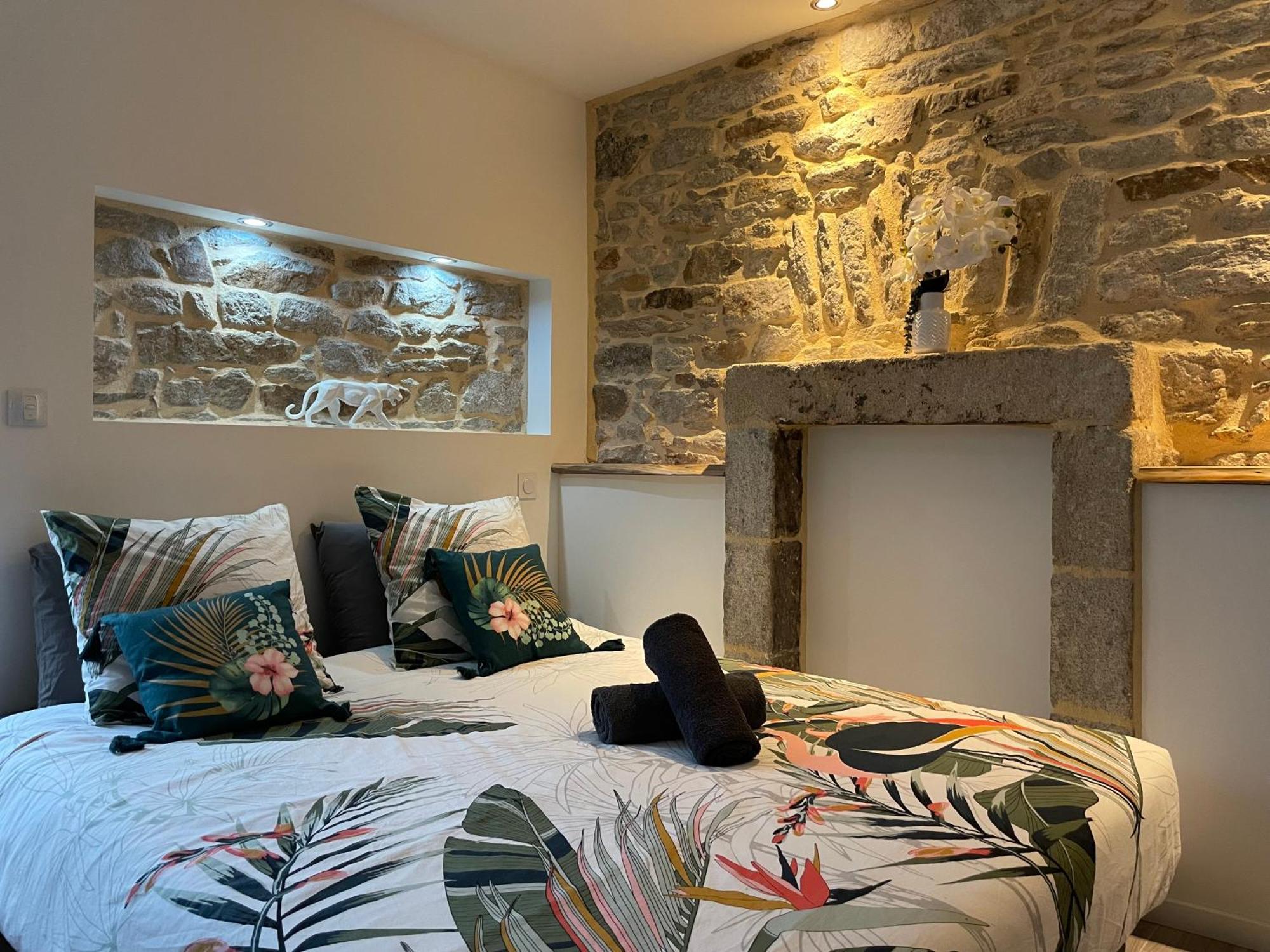 Le Calloch 2D - Studio 4 Etoiles - Quartier Gare - Wifi - Netflix Quimper Esterno foto